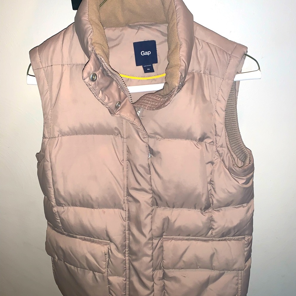 Gap XS Tan Bubble Vest
